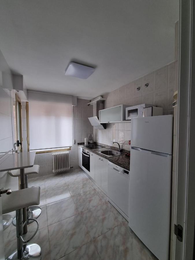 Апартаменты Vivienda Silvia Renfe Леон Экстерьер фото